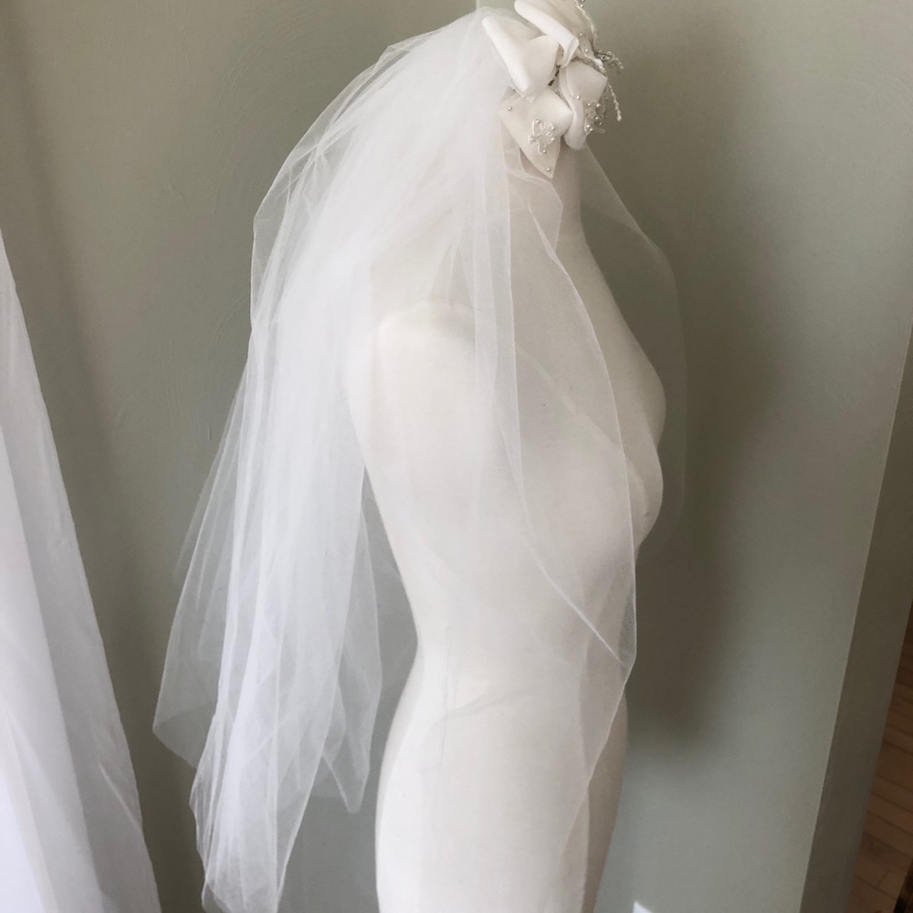 Vintage wedding dress immaculate condition size 6 - Picture 10 of 12